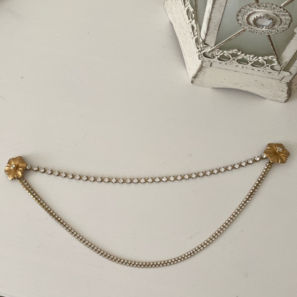 Mignonne Handmade Gold Flower Sparkly Hair Chain Accessory